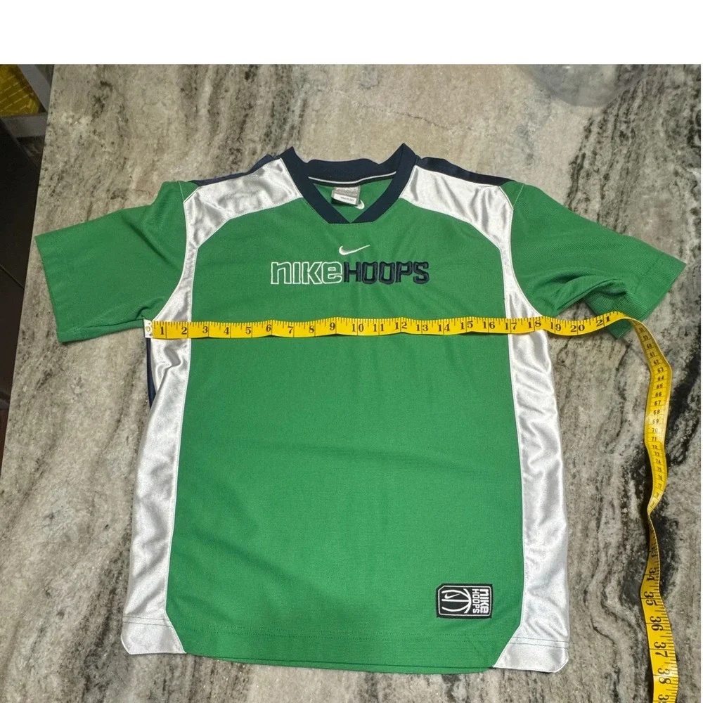 Nike Hoops Basketball Jersey Boys Medium Green Embroidered Y2K Vintage 218417-30